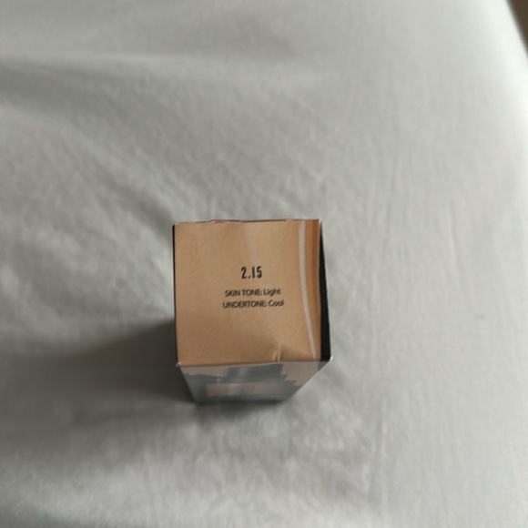 Brand new - SMASHBOX 24 Hour Hydra Foundation - Picture 3 of 3